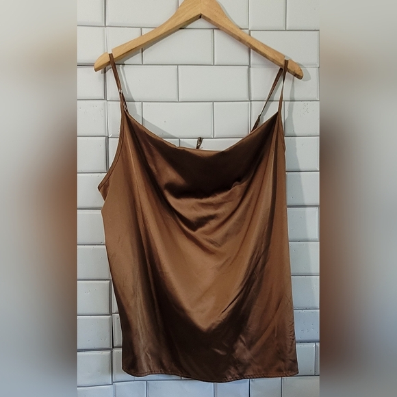 Phicia | 14th And Union | Express Ladies Lot Of 3 Sleeveless Blouse Tank & Cami - Picture 2 of 15